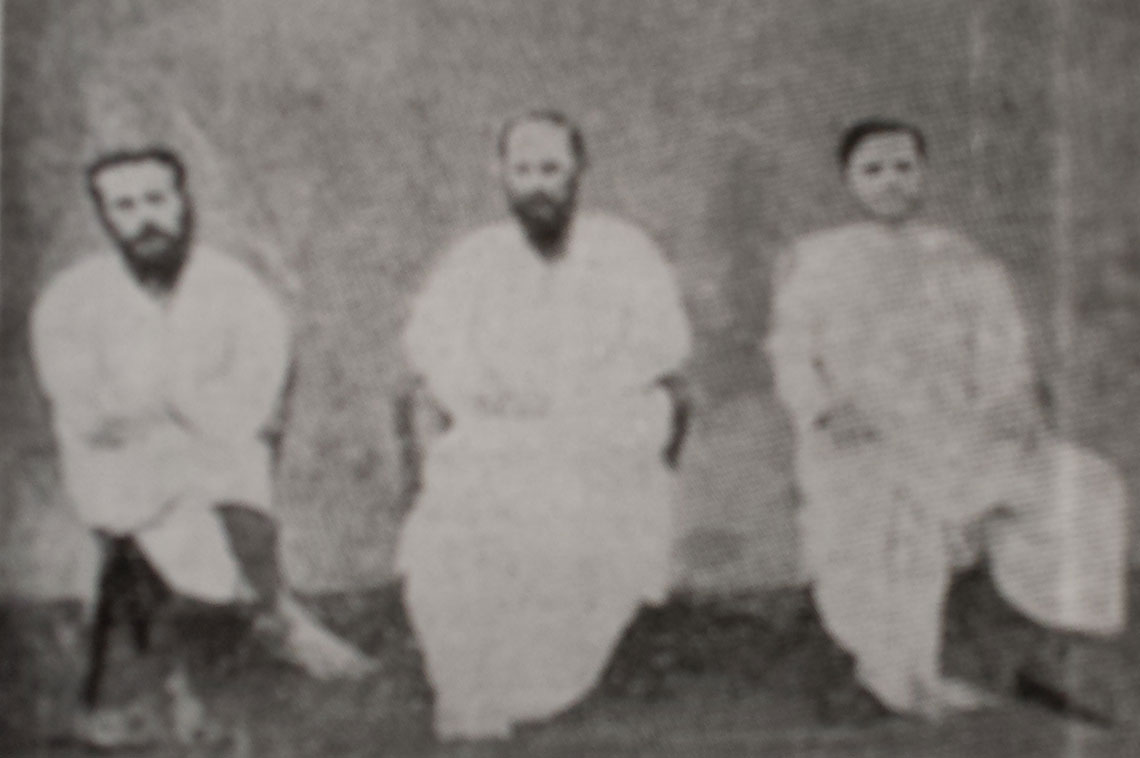 Dr Harekrushna Mahtab(from right) with Utkalamani Gopabandhu Das(from left) and Dinabandhu Andrews 