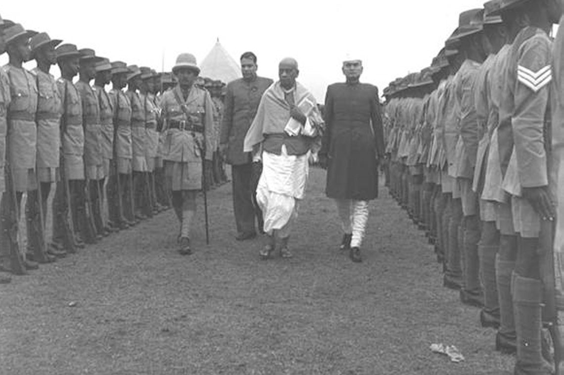 Prime Minister of Odisha Hon'ble Dr H.K Mahatab giving guard of honour to Union Home Minister of India, Sardar Ballabh Bhai Patel and His Excellency Governor of West Bengal Dr K.N Katju by Odisha Police during his visit to Odisha in 1947. 