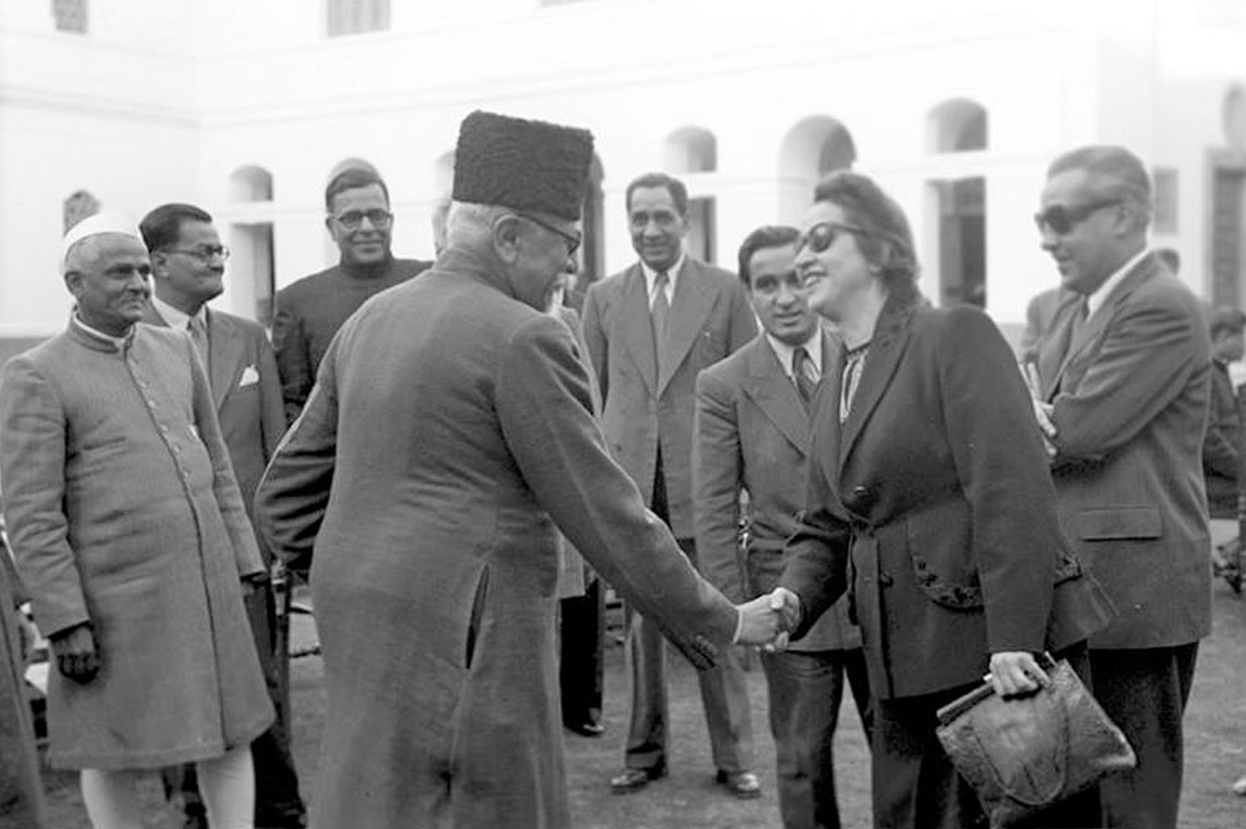 Dr H.K Mahtab (from 3rd left), Industry Minister of India, Maulana Abdul Kalam Azad, Central Minister for Education shaking hands with Madame Adviya Fenik, a members of the Turkish Press Delegation on February 5, 1952
