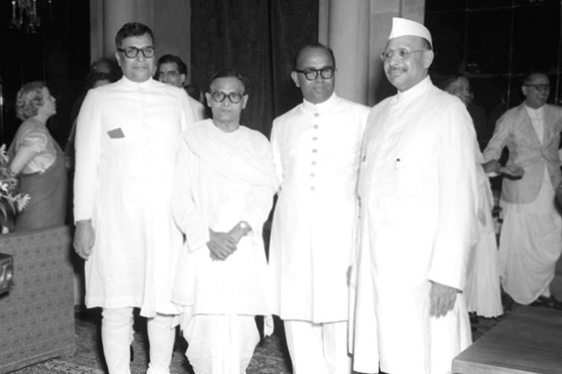 Dr H.K Mahtab with other leaders during Indo-UK delegation meeting