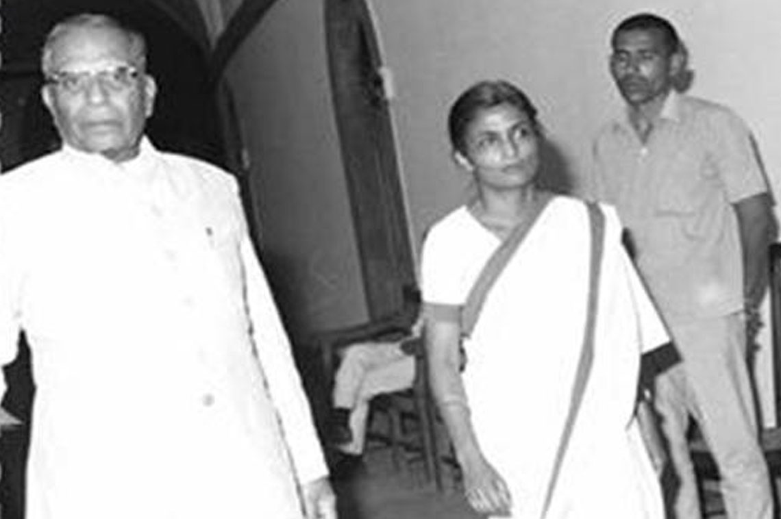 Dr Harekrushna Mahtab (left) along with Chief Minister of Orissa,  Smt. Nandini Satpathy arriving for an parliament event in New Delhi on March 24, 1971 
